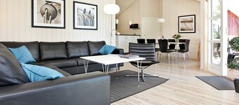 Elegant Holiday Home With View