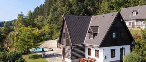Villa | Exterior