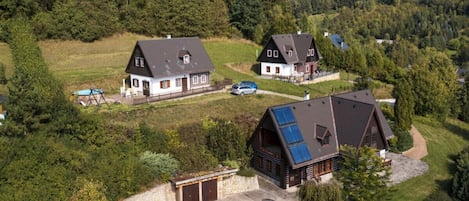 Villa | Alberca | Alberca techada y alberca al aire libre