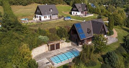 Comfortable Holiday Home With View