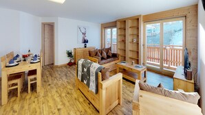 Apartment | Interior detail - Exquisite Apartment With Balcony (Veysonnaz)
