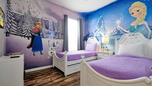 Unclassified image, 4 of 35, button - Disney Magic Villa 4BR/4BA Pool, Game Room, Themed Bedrooms – 2 Miles to Parks! (Kissimmee)