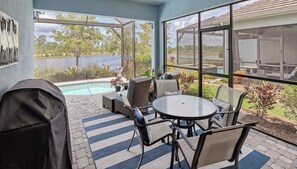 Dining - Luxury Lifestyle in Resort Setting (Naples)