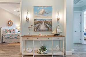 3 bedrooms, iron/ironing board, WiFi, bed sheets - Luxury Lifestyle in Resort Setting (Naples)