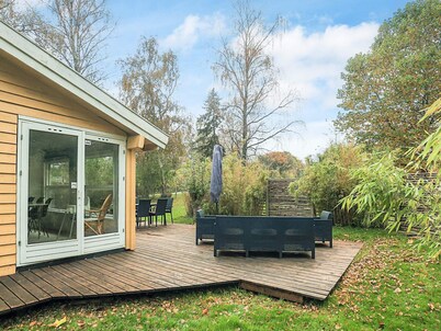 6 Person Holiday Home in Borup