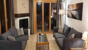 Apartment | Living area