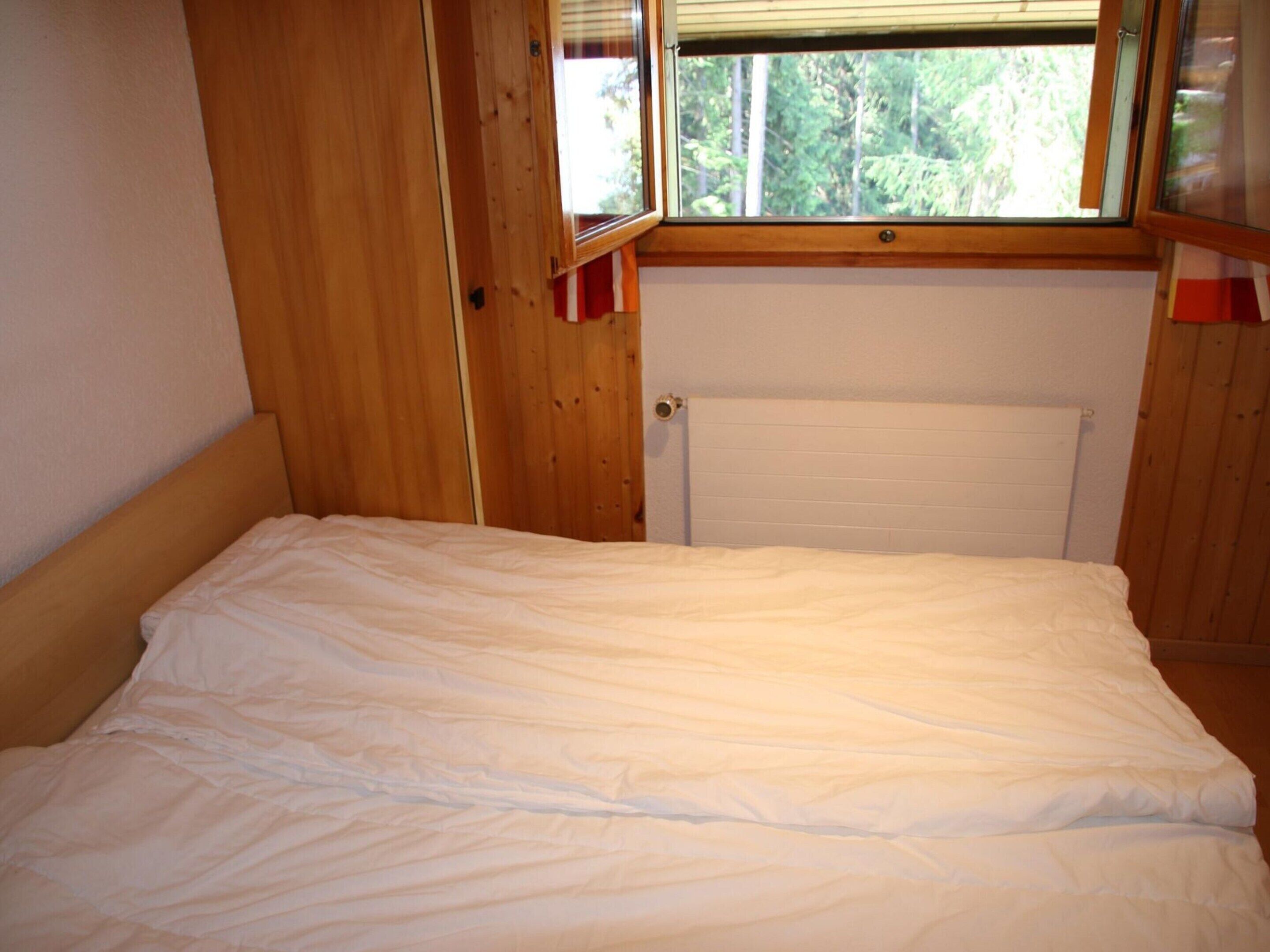 3 bedrooms, individually furnished, bed sheets