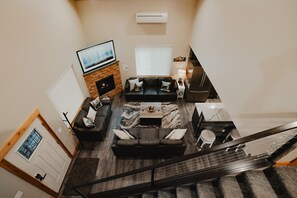 Smart-TV, peis, videospill og DVD-spiller