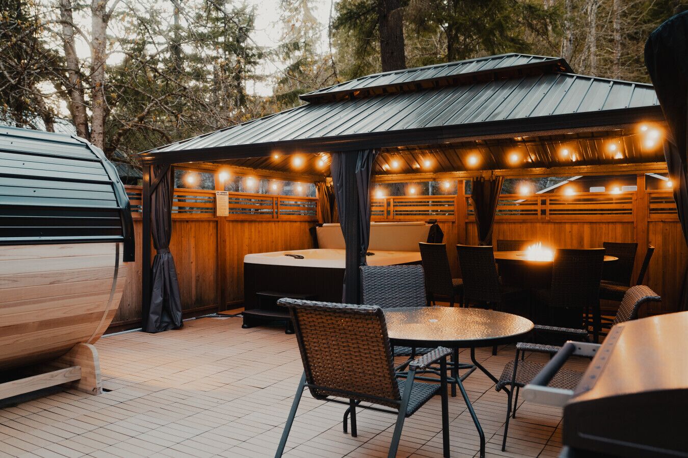 Outdoor dining