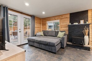 Smart TV, fireplace, video games, DVD player