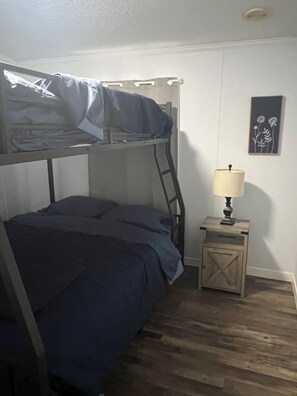 3 Schlafzimmer, kostenloses WLAN, Bettwäsche, Rollstuhlgeeignet