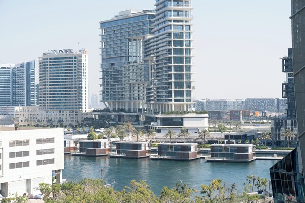 Exterior - Fascinating 1 BR at Vera (Dubai)