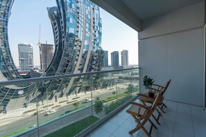 Property grounds - Fascinating 1 BR at Vera (Dubai)