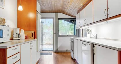 6 Person Holiday Home in Albaek