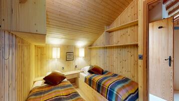 Chalet | 6 bedrooms, individually furnished