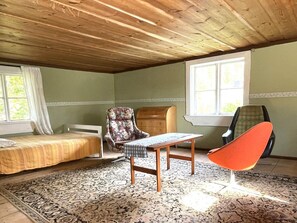 Ferienhaus | 2 Schlafzimmer, individuell eingerichtet