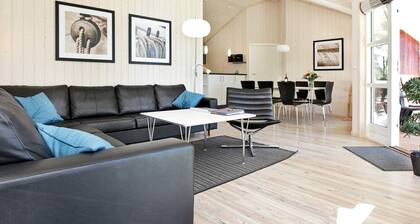 5 Star Holiday Home in Grossenbrode