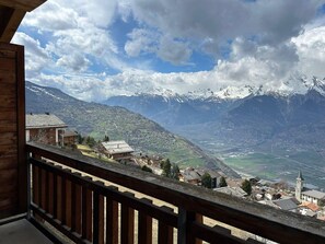 Apartment | View from property - Pleasant Apartment With Balcony (Veysonnaz)