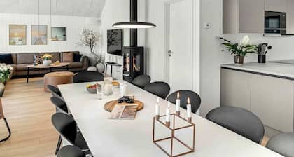 5 Star Holiday Home in Dronningmolle