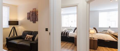 2 bedrooms, WiFi, bed sheets, wheelchair access