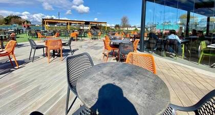 Meadows 33 Hot tub - Southview Holiday Park