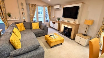 Télévision, cheminée