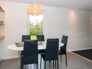 House | Dining - 4 Person Holiday Home in Ansager (Ansager)