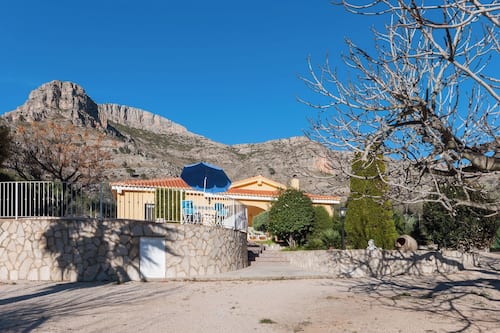 Villa | Exterior