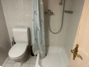 Apartment | Bathroom