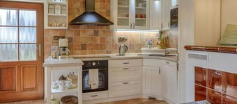 Rozstani Lrls025 Comfortable Holiday Residence