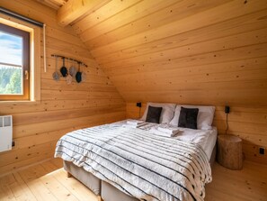 Villa | 6 bedrooms, individually furnished, bed sheets - Velke Karlovice Mkr545 Holiday Home (Velké Karlovice)