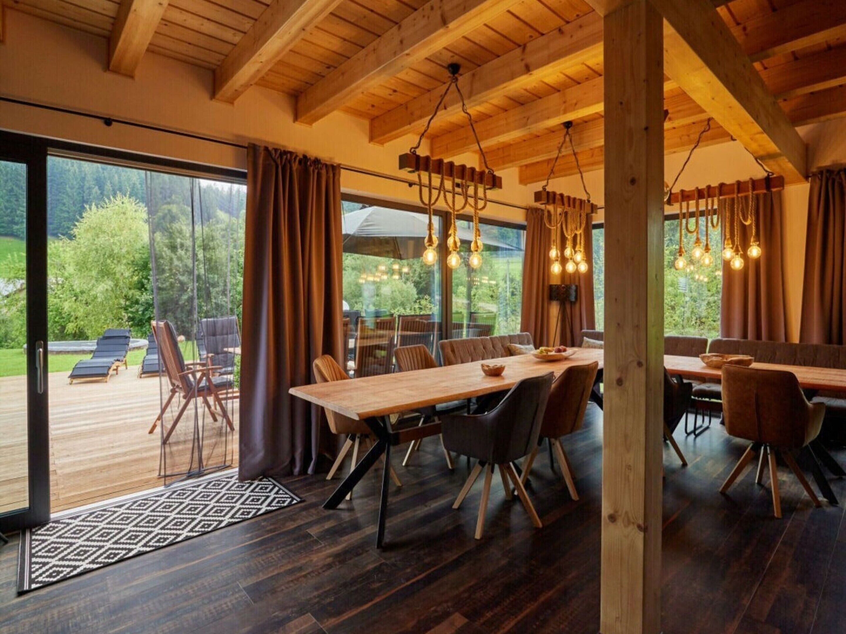 Villa | Restaurantes