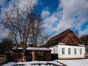 Villa | Exterior