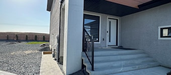 Cozy 1BR Suite at Winnipeg South