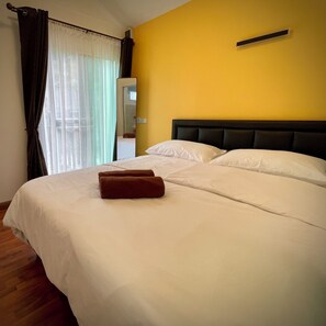 Deluxe Double Room, Garden View | Premium bedding, free WiFi, bed sheets - Ozone Beach House & Rooms (Ko Lanta)