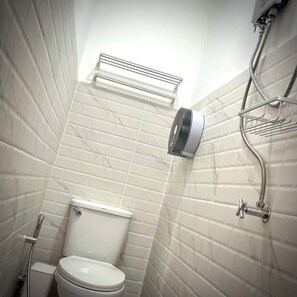 Deluxe Double Room, Garden View | Bilik Mandi