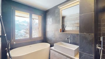 Chalet | Bathroom