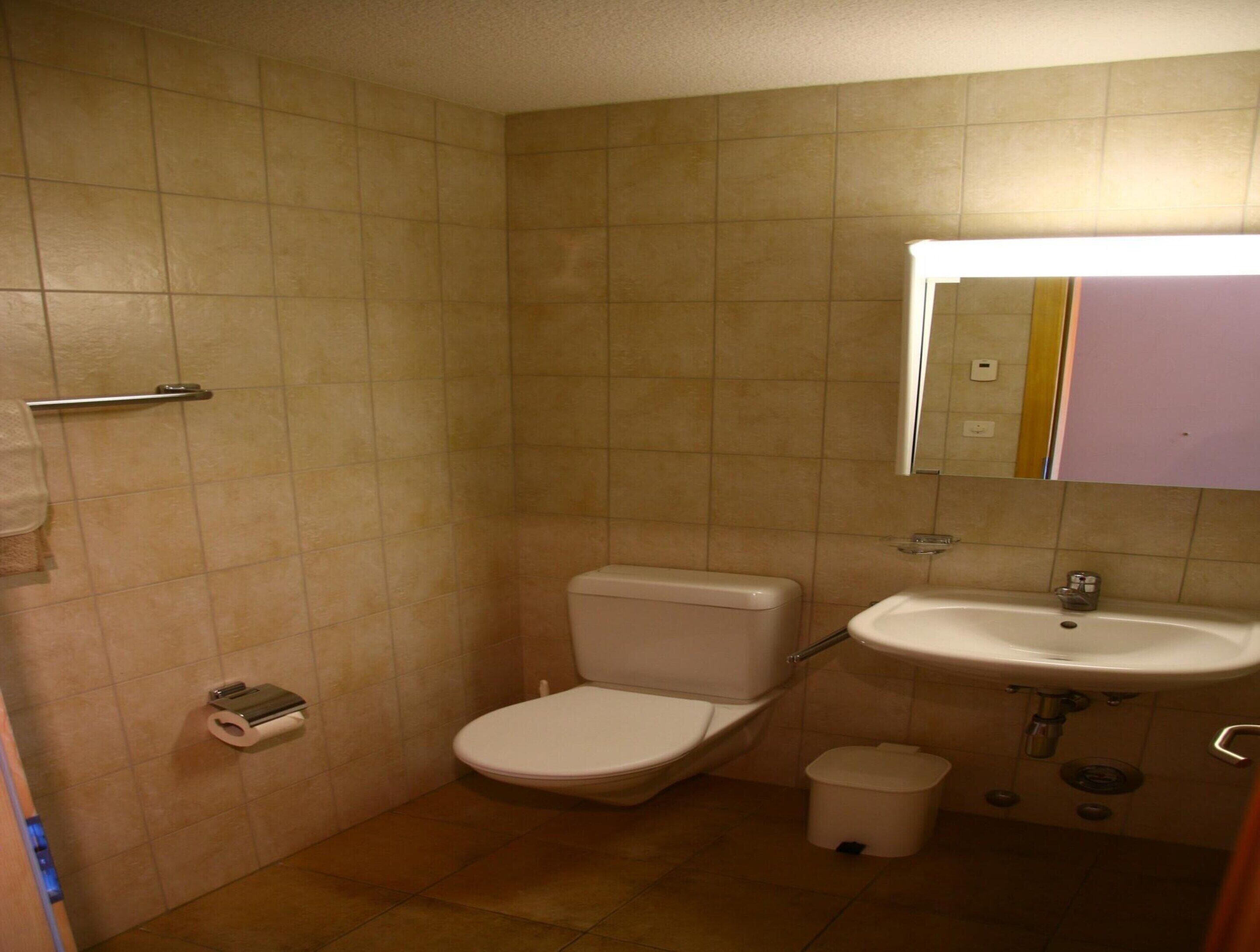 Apartment | Bathroom | Hair dryer