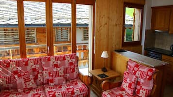 Apartemen | Ruang keluarga | Pemutar DVD