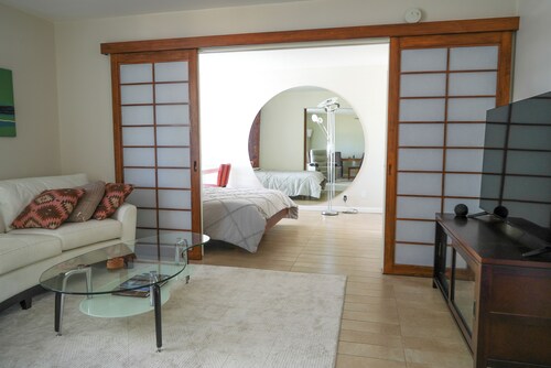 Cozy 2-bedroom condo in peaceful Rancho Mirage with WiFi, AC