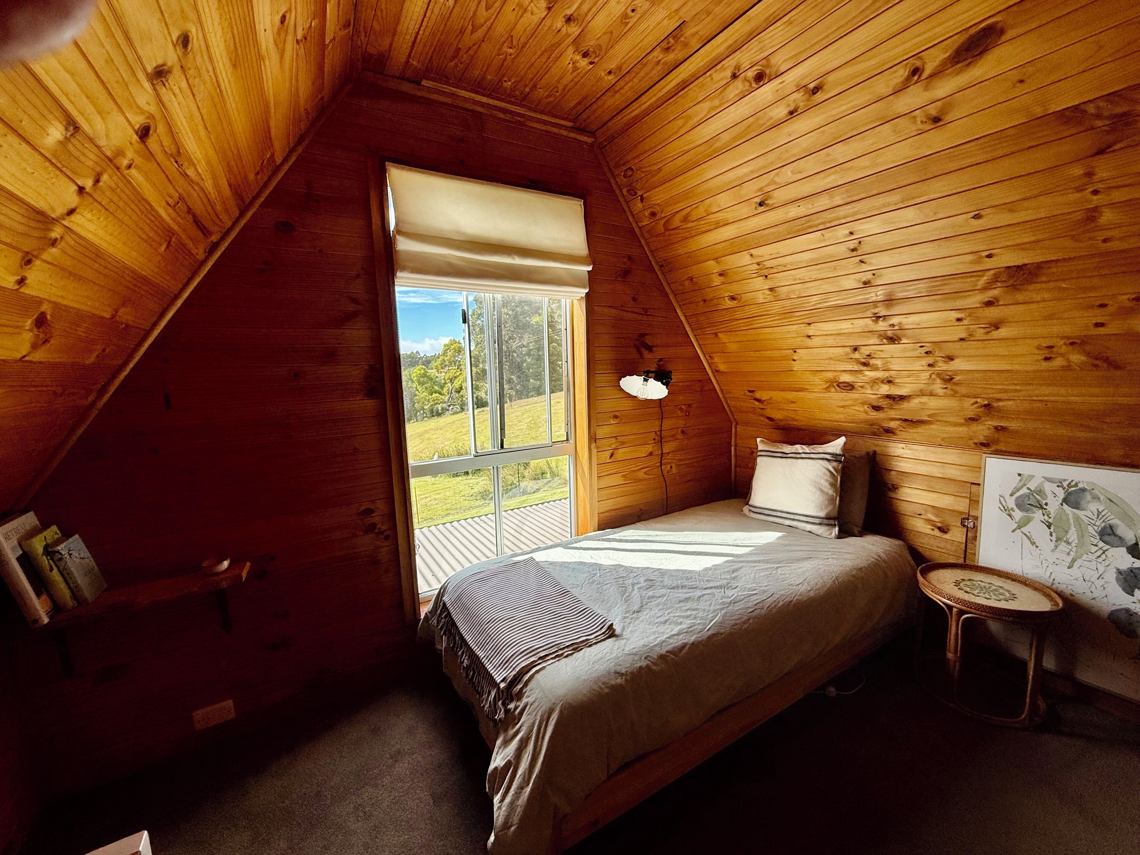 2 bedrooms, desk, free WiFi, bed sheets