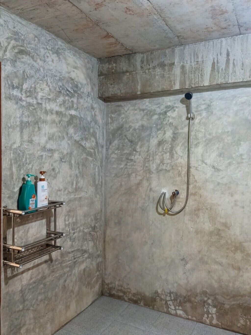 Shower, eco-friendly toiletries, hair dryer, towels