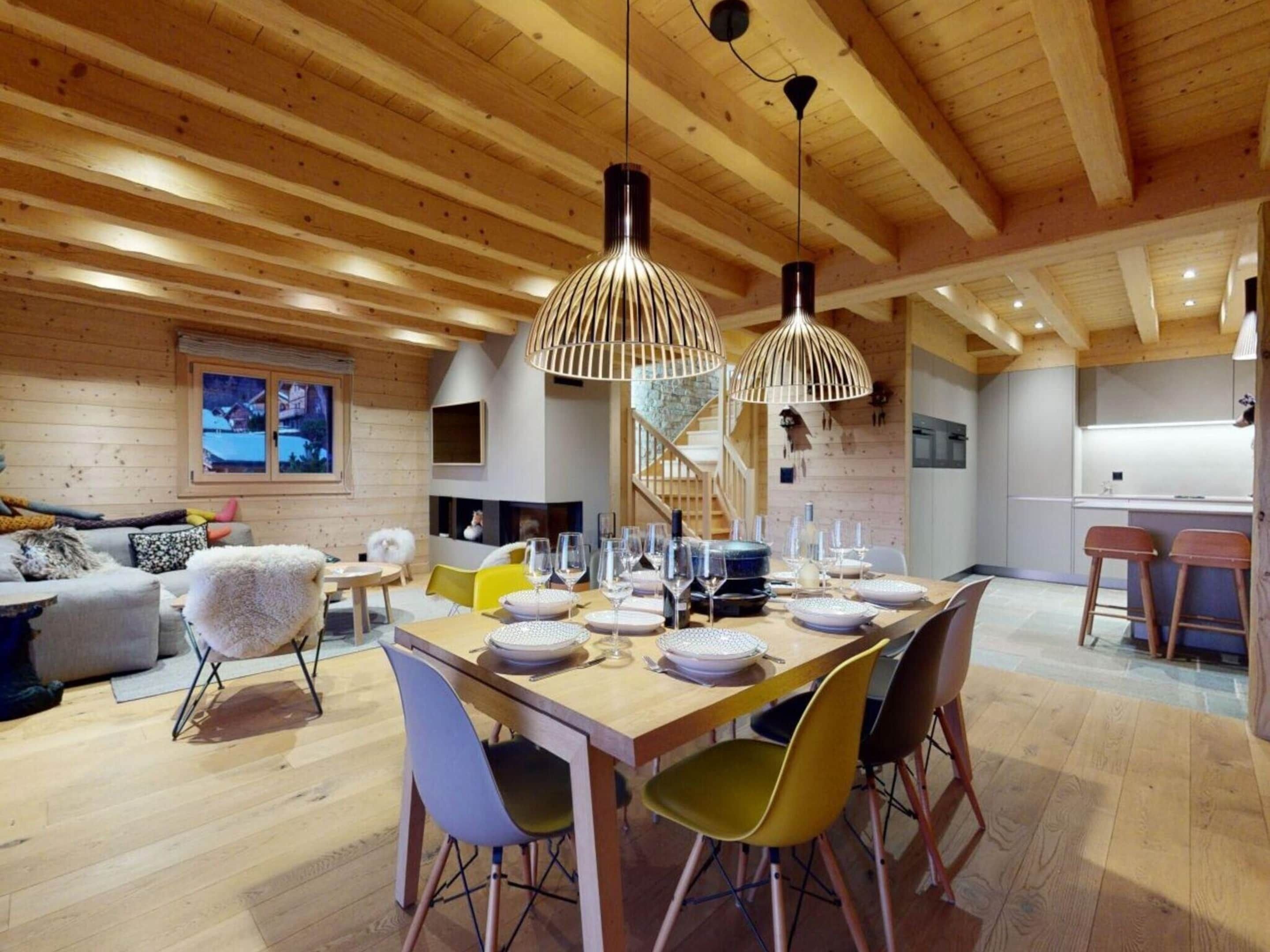 Chalet | Dining