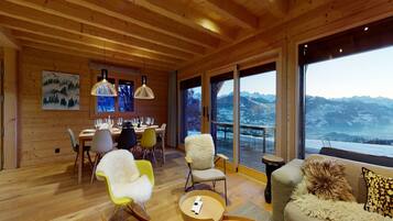 Chalet | Ruang keluarga