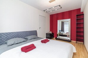 1 غرفة نوم ومكتب ومكواة/لوح كي وواي فاي مجانًا