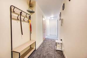 Interior - London Apartment next to tube station (London)