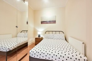 1 bedroom, desk, iron/ironing board, WiFi