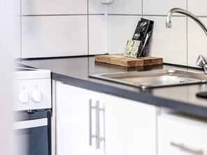 Private kitchen - 4 Star Holiday Home in Tjorn (Myggenäs)