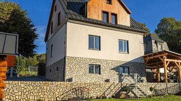 Villa | Exterior
