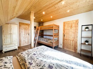 別墅 | 4 間睡房、床單